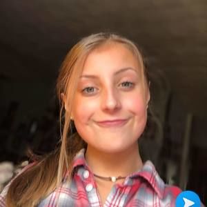 Meet your Posher, Abby